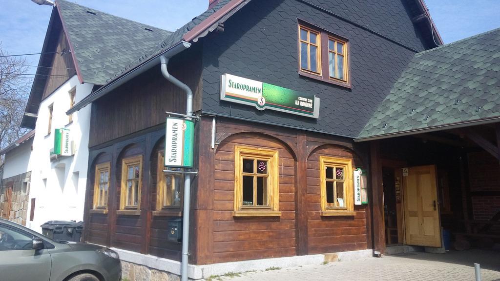 Country Club Konirna Hotel Šluknov Kültér fotó