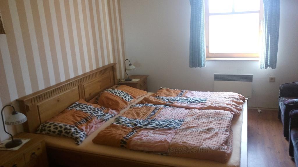 Country Club Konirna Hotel Šluknov Kültér fotó